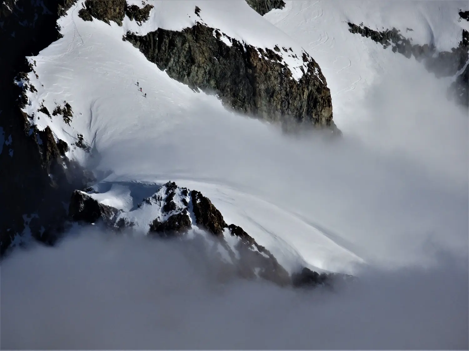 Skihochtour Écrins Überquerung bei Bergspur