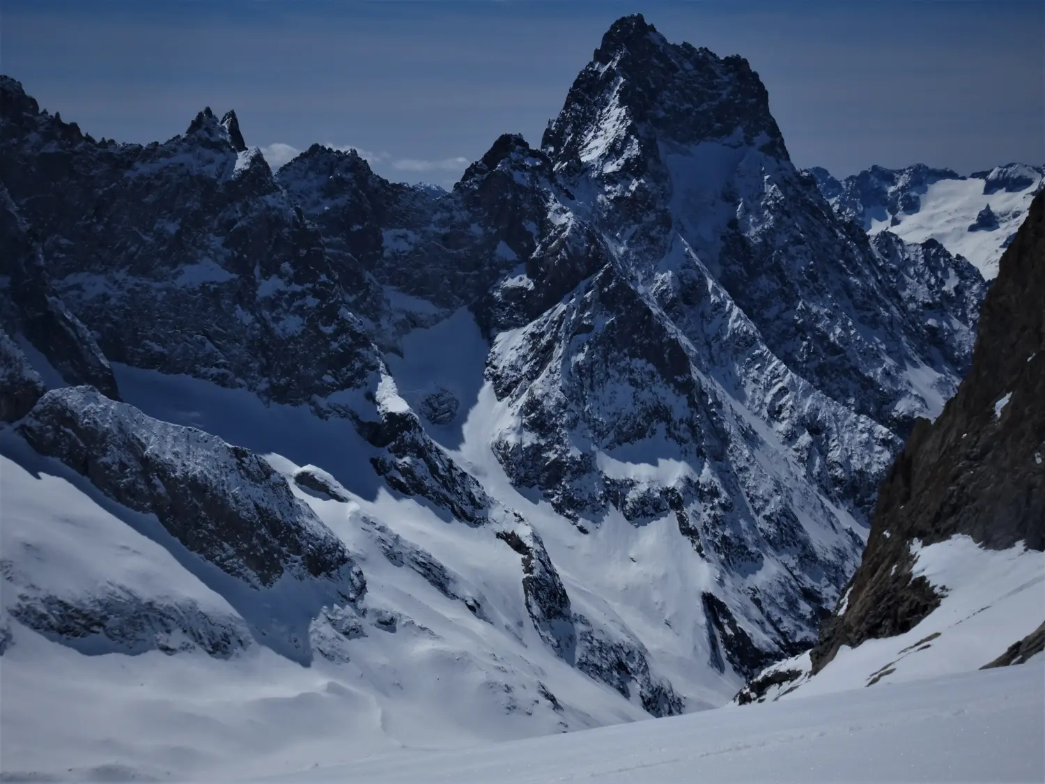Skihochtour Écrins Überquerung bei Bergspur